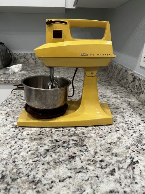 Sunbeam Mixmaster Convertible Mixer /vintage Mixer 1970's/stand or